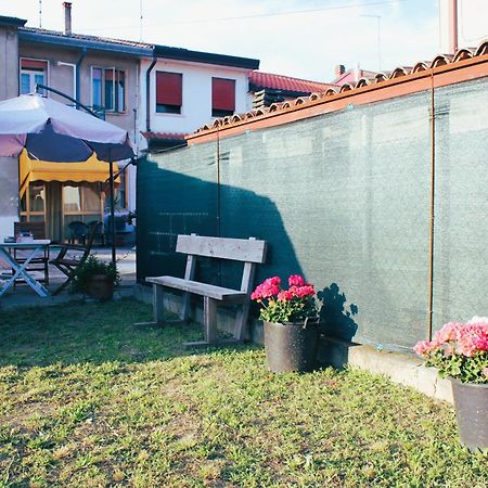 Casa Vacanze La Bassa Porto Viro Exterior foto